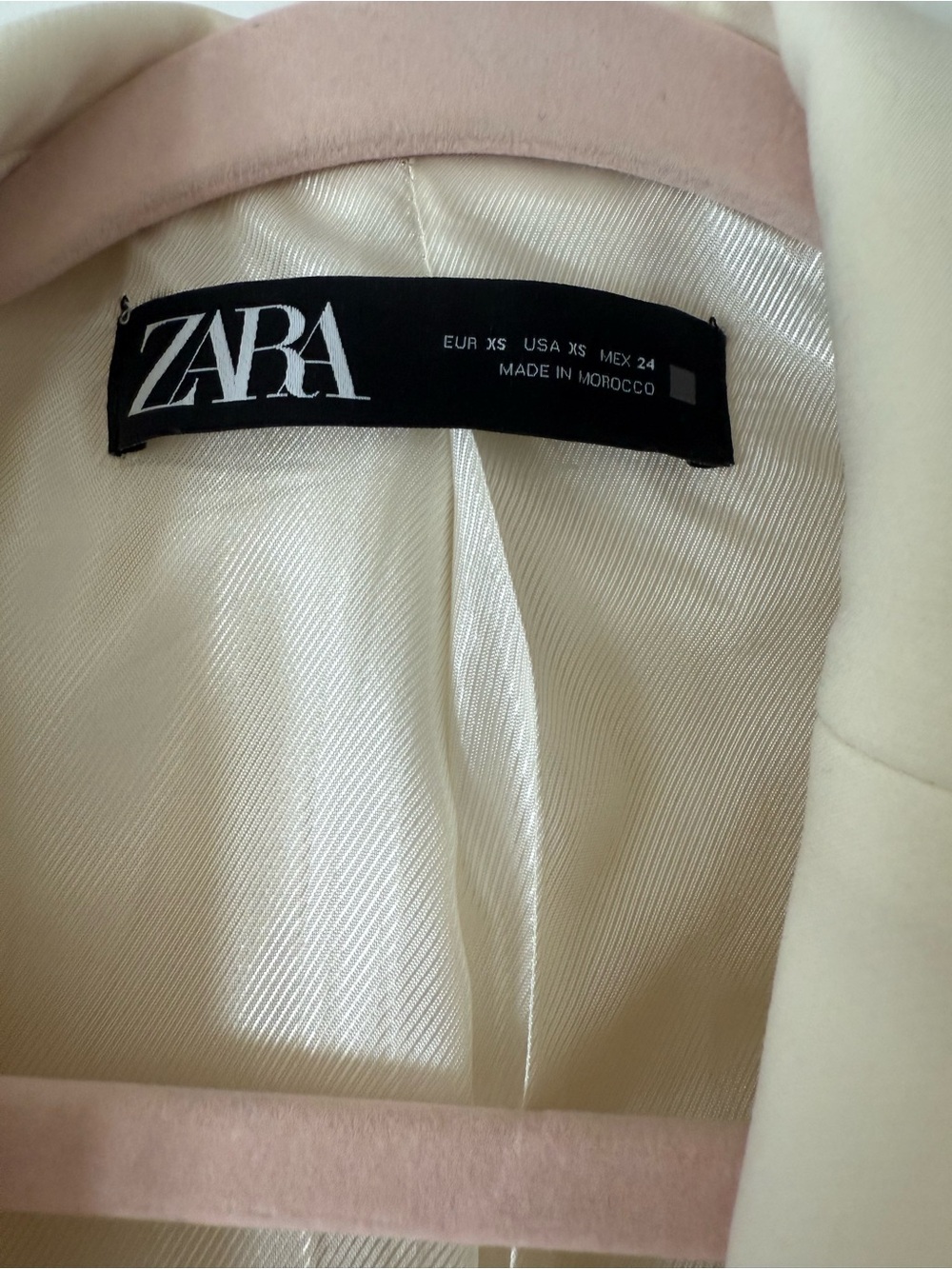 Zara Ivory Double-Breasted Suit - Blazer and Pants - Picture 2 of 7